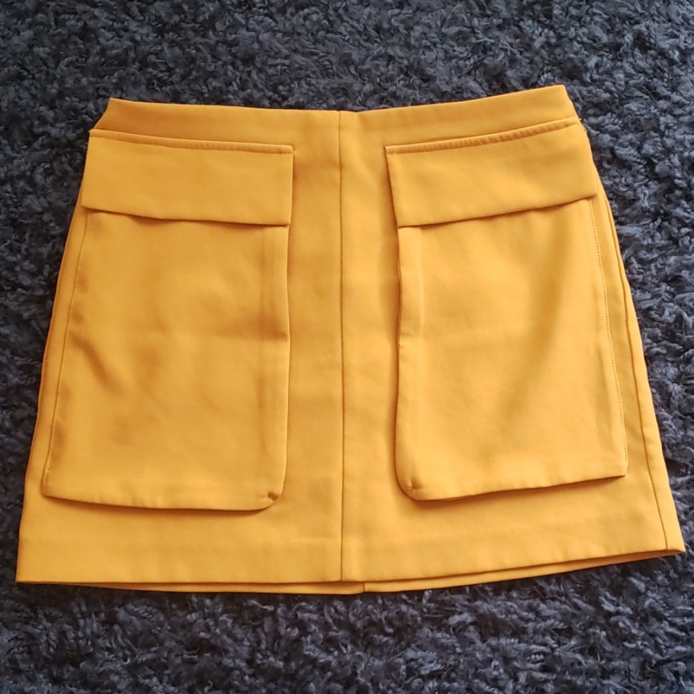 Retro mustard yellow women's skirt